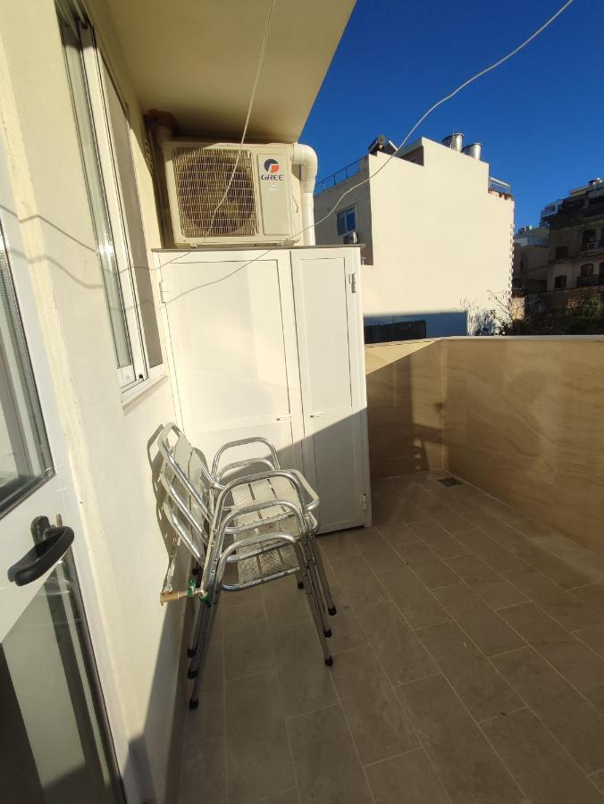 One Bed Room Apartment With Terrace Marsaskala Exterior foto